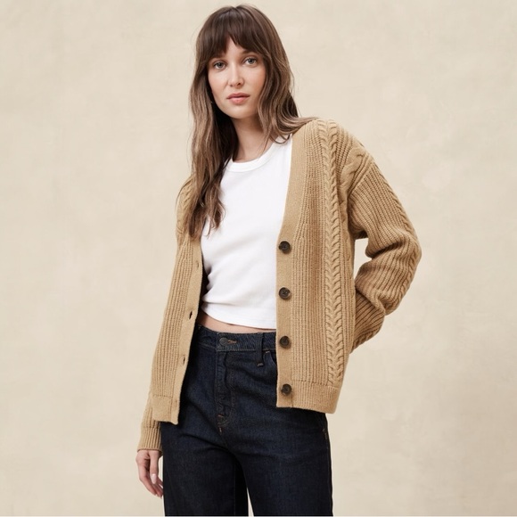 Banana Republic Factory Sweaters - NWT Banana Republic Cable Knit Cardigan
